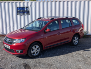 2013 Dacia Logan Mcv 0.9 Tce Laureate in Red — image 2