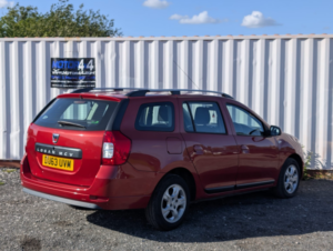 2013 Dacia Logan Mcv 0.9 Tce Laureate in Red — image 3