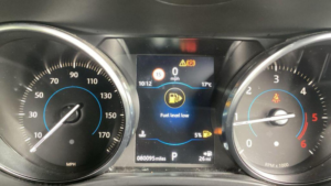 2018 Jaguar Xe 2.0d R-Sport Auto Euro 6 (s/s) 4dr in Blue — image 5