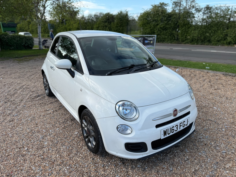 2013 Fiat 500 1.2 S Hatchback 3dr Petrol Manual Euro 5 (s/s) (69 Bhp) in White — image 1