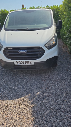 2021 Ford Transit Custom 2.0 Transit Custom Leader Van 300 L1 2.0l Ecoblue 130ps Fwd 6 Speed Manual in White — image 6