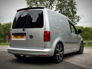 2018 Volkswagen Caddy 2.0 Tdi C20 Bluemotion Tech Highline in Silver — image 6