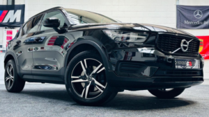 2021 Volvo Xc40 2.0 B4 Mhev R-Design Auto Euro 6 (s/s) 5dr in Black — image 5