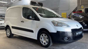 2014 Peugeot Partner 1.6 Hdi 850 S Diesel White 5dr No Vat+10 Stamps+1 Keeper in White — image 4