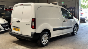 2014 Peugeot Partner 1.6 Hdi 850 S Diesel White 5dr No Vat+10 Stamps+1 Keeper in White — image 6