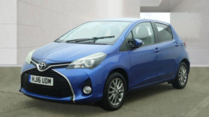 2016 Toyota Yaris 1.33 Dual Vvt-I Icon Euro 6 5dr in Blue — image 2