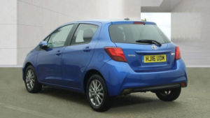 2016 Toyota Yaris 1.33 Dual Vvt-I Icon Euro 6 5dr in Blue — image 3
