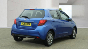2016 Toyota Yaris 1.33 Dual Vvt-I Icon Euro 6 5dr in Blue — image 4