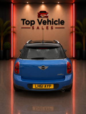 2012 MINI Countryman 2.0 Cooper D All4 Countryman Auto in Blue — image 5