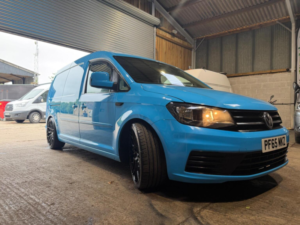 2016 Volkswagen Caddy Maxi 1.6 Tdi C20 Cr Startline Lwb Euro 5 6dr in Blue — image 2