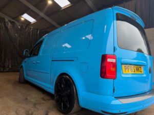 2016 Volkswagen Caddy Maxi 1.6 Tdi C20 Cr Startline Lwb Euro 5 6dr in Blue — image 4