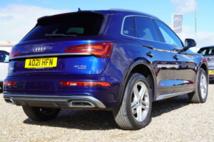 2021 Audi Q5 2.0 Tdi 40 S Line S Tronic Quattro Euro 6 (s/s) 5dr in Blue — image 2