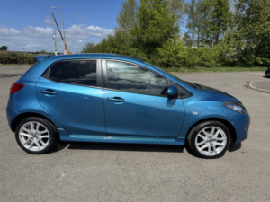 2013 Mazda Mazda2 1.3 Tamura in Blue — image 3