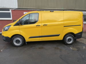 2022 Ford Transit Custom 2.0 Transit Custom Leader Van 340 L1 2.0l Ecoblue 130ps Fwd 6 Speed Manual in Yellow — image 3