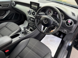 2014 Mercedes-Benz A Class 1.5 A180 Cdi Sport Euro 5 (s/s) 5dr in Black — image 2