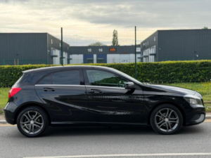 2014 Mercedes-Benz A Class 1.5 A180 Cdi Sport Euro 5 (s/s) 5dr in Black — image 5