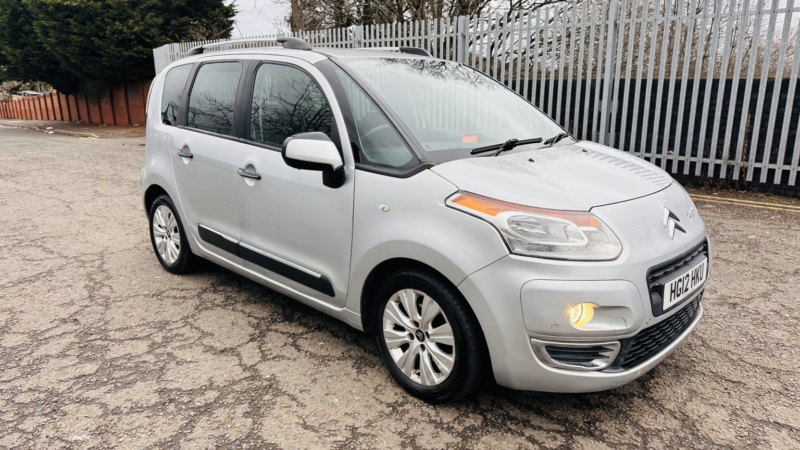 2012 Citroen C3 Picasso 1.6 Vti Exclusive in Silver — image 1