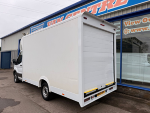 2020 Ford Transit 2.0 350 Ecoblue Low Floor Luton 2dr Diesel Manual Fwd L3 Euro 6 130 Ps in White — image 4