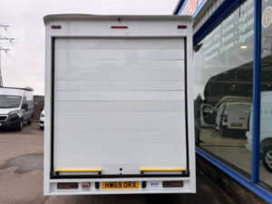 2020 Ford Transit 2.0 350 Ecoblue Low Floor Luton 2dr Diesel Manual Fwd L3 Euro 6 130 Ps in White — image 5