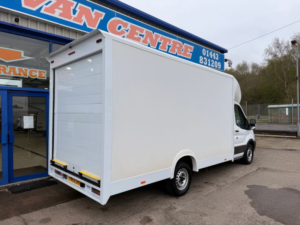 2020 Ford Transit 2.0 350 Ecoblue Low Floor Luton 2dr Diesel Manual Fwd L3 Euro 6 130 Ps in White — image 6