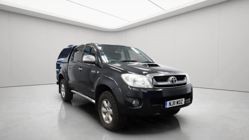 2011 Toyota Hilux 3.0 D-4d Invincible Auto 4WD Euro 5 4dr in Other — image 1