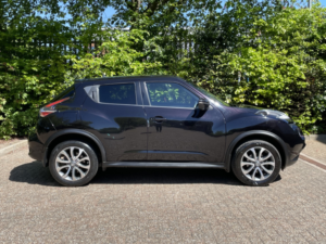 2015 Nissan Juke 1.2 Dig-T Tekna in Black — image 2
