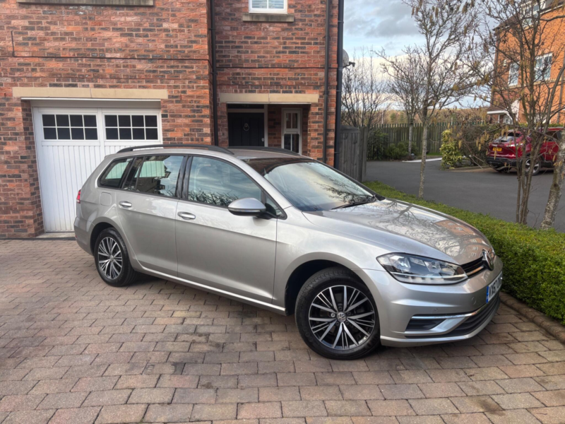 2017 Volkswagen Golf 1.4 Tsi Se Euro 6 (s/s) 5dr in Silver — image 1