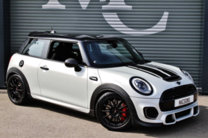 2017 MINI Hatch Cooper 2.0 John Cooper Works Challenge in Silver — image 3