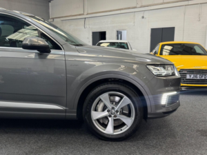 2016 Audi Q7 3.0 Tdi V6 E-Tron Tiptronic Quattro Euro 6 (s/s) 5dr 17.3kwh in Grey — image 5