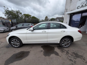 2016 Mercedes-Benz C Class 2.0 C350e 6.4kwh Sport (premium Plus) G-Tronic+ Euro 6 (s/s) 4dr in White — image 6