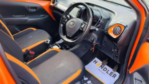 2019 Toyota Aygo 1.0 Vvt-I X-Cite X-Shift Euro 6 5dr in Orange — image 6