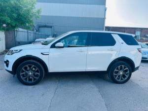 2019 Land Rover Discovery Sport 2.0 Si4 Hse Auto 4WD Euro 6 (s/s) 5dr in White — image 6