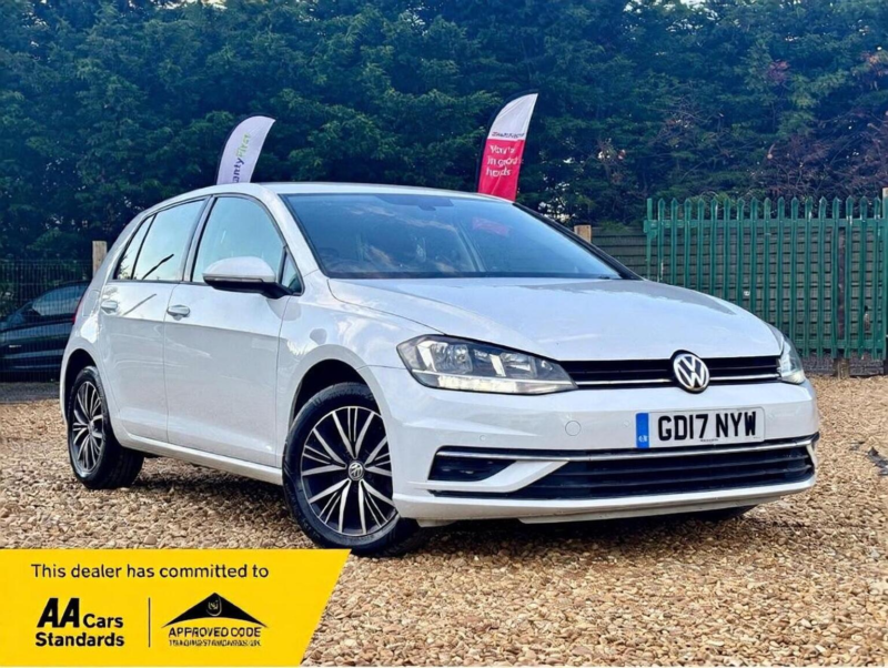 2017 Volkswagen Golf 1.4 Tsi Bluemotion Tech Se Euro 6 (s/s) 5dr in White — image 1