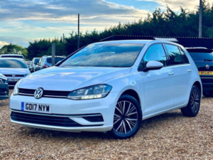 2017 Volkswagen Golf 1.4 Tsi Bluemotion Tech Se Euro 6 (s/s) 5dr in White — image 4