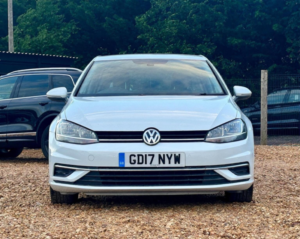 2017 Volkswagen Golf 1.4 Tsi Bluemotion Tech Se Euro 6 (s/s) 5dr in White — image 5