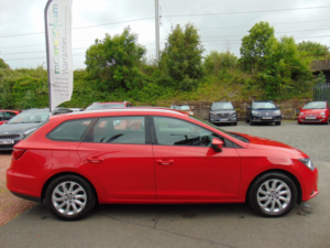 2015 SEAT Leon 2.0 Tdi Cr Se * Mot April 2027 * Finance Available * Free 6 Months Warranty * Part Exchanges Welcome in Red — image 2