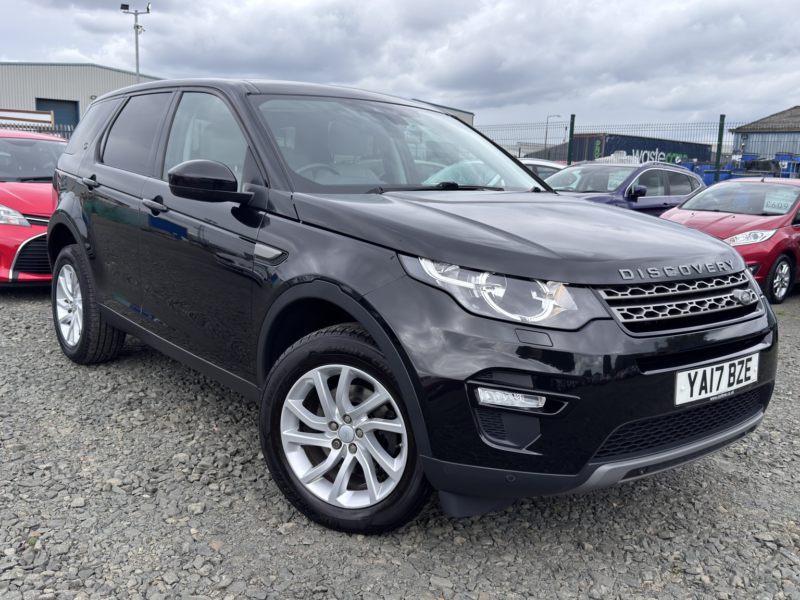 2017 Land Rover Discovery Sport 2.0 Td4 Se Tech in Black — image 1
