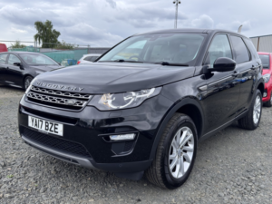 2017 Land Rover Discovery Sport 2.0 Td4 Se Tech in Black — image 4