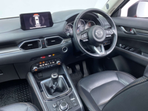 2020 Mazda Cx-5 2.0 Skyactiv-G Sport in Red — image 2