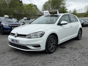 2018 Volkswagen Golf 1.4 Tsi Se Nav in White — image 3