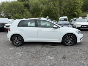 2018 Volkswagen Golf 1.4 Tsi Se Nav in White — image 4