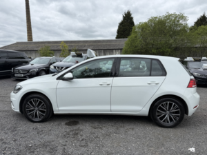 2018 Volkswagen Golf 1.4 Tsi Se Nav in White — image 5