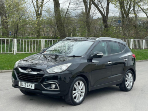 2013 Hyundai Ix35 2.0 Crdi Premium Auto 4WD Euro 5 5dr in Black — image 3