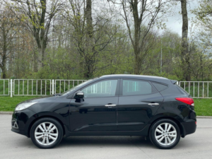 2013 Hyundai Ix35 2.0 Crdi Premium Auto 4WD Euro 5 5dr in Black — image 4