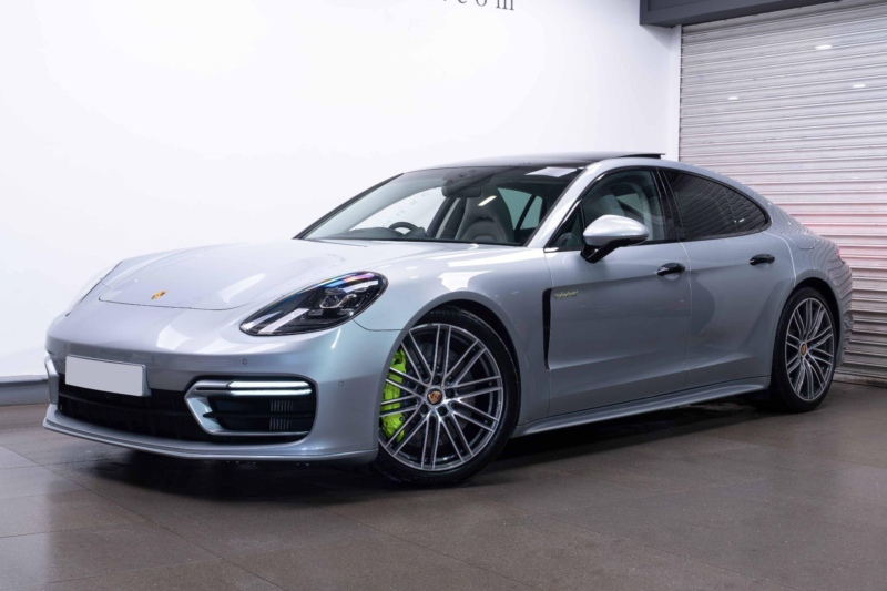 2022 Porsche Panamera 2.9 V6 E-Hybrid 17.9kwh 4s Saloon Pdk 4WD Euro 6 (s/s) 5dr (7.2 Kw Charger) in Silver — image 1