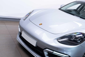 2022 Porsche Panamera 2.9 V6 E-Hybrid 17.9kwh 4s Saloon Pdk 4WD Euro 6 (s/s) 5dr (7.2 Kw Charger) in Silver — image 2