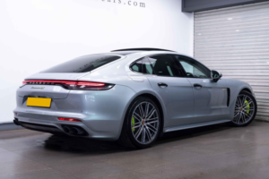 2022 Porsche Panamera 2.9 V6 E-Hybrid 17.9kwh 4s Saloon Pdk 4WD Euro 6 (s/s) 5dr (7.2 Kw Charger) in Silver — image 3