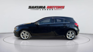 2013 Mercedes-Benz A Class 1.6 A180 Sport 7g-Dct Euro 6 (s/s) 5dr in Other — image 4