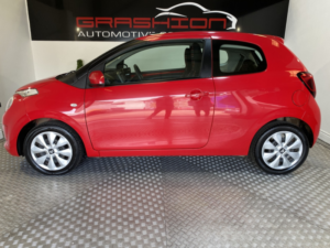 2015 Citroen C1 1.0 Vti Feel in Red — image 6