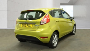 2013 Ford Fiesta 1.0 T Ecoboost Zetec Yellow 5dr 1 Owner+rare Colour+low Tax+10 Stamps in Yellow — image 4
